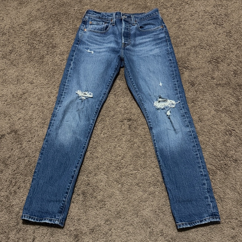 Levi’s 501 Skinny Distressed Jean-Tagged 26x30 Wmns size-Med Wash-99 Cotton-EUC - Picture 4 of 15